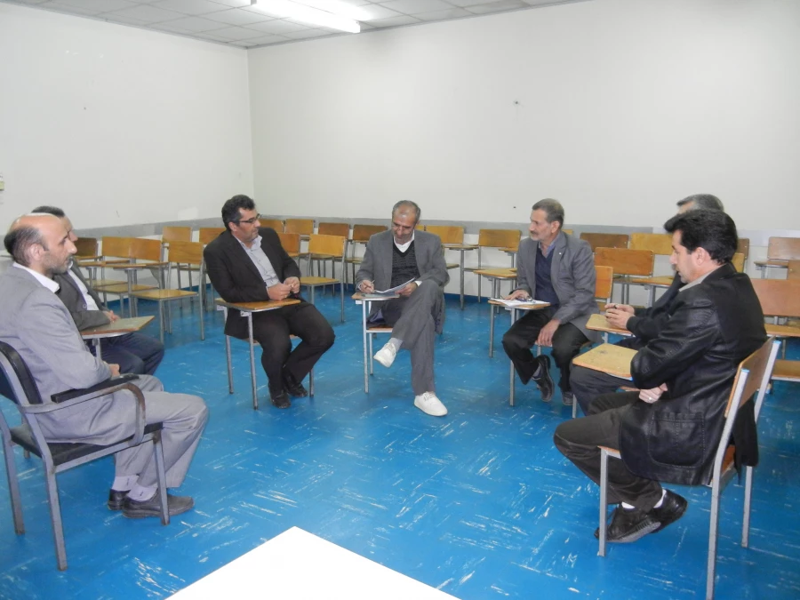 جلسه کارگروه های آموزشی مرکز