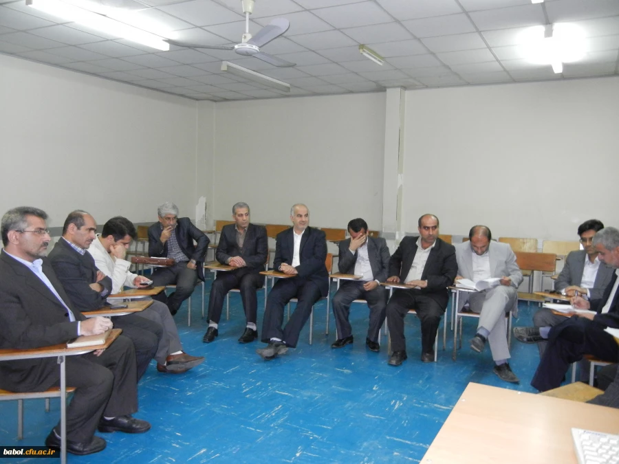 جلسه کارگروه های آموزشی مرکز
