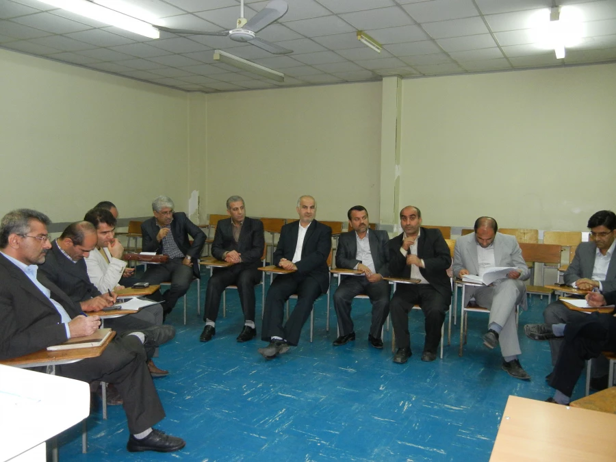 جلسه کارگروه های آموزشی مرکز