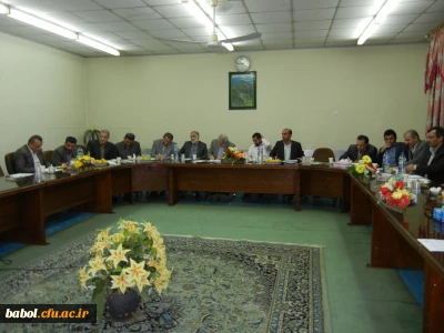 جلسه هم اندیشی  در مجمع عمومی مدرسان مرکز