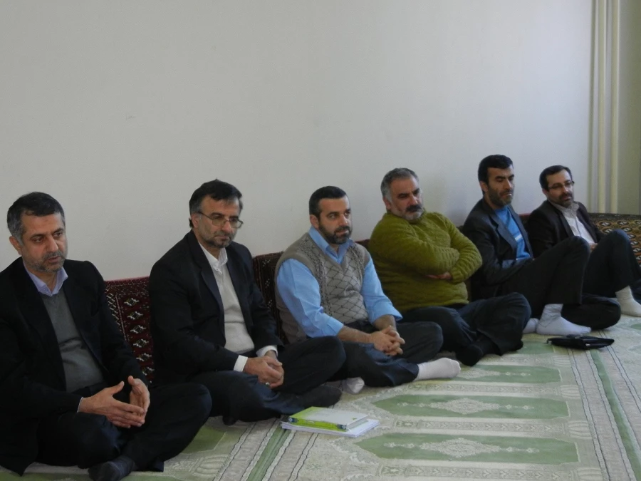 جلسه اداری مسئولین و همکاران مرکز