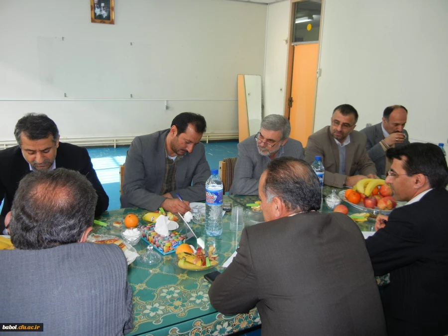 نشست معاونین اداری-مالی پردیس ها و مراکز آموزش عالی استان مازندران