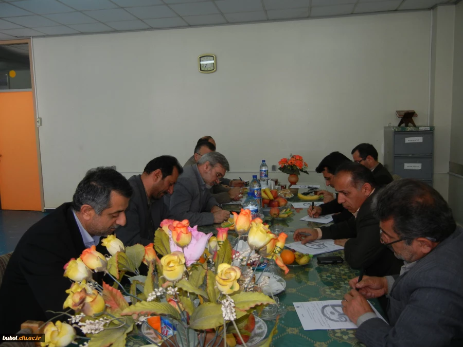 نشست معاونین اداری-مالی پردیس ها و مراکز آموزش عالی استان مازندران