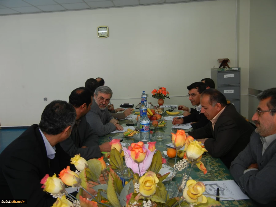 نشست معاونین اداری-مالی پردیس ها و مراکز آموزش عالی استان مازندران