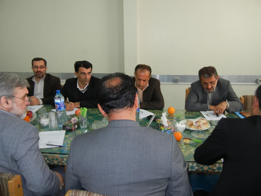 نشست معاونین اداری – مالی پردیس ها و مراکز آموزش عالی استان مازندران در مرکز