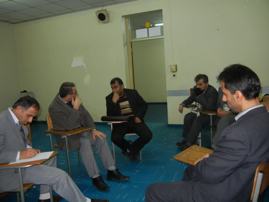 جلسه مدیران گروههای آموزشی  با اعضاء