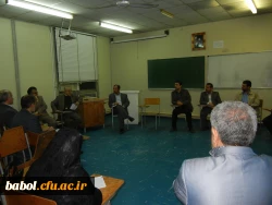 جلسه مدیران گروههای آموزشی  با اعضاء