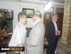 حضور معاون توسعه مدیریت و منابع دانشگاه فرهنگیان  و همکاران در دیدار با خانواده ی محترم همکار ایثارگر و جانباز آقای ابراهیم خیراله زاده