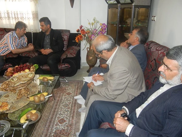 حضور معاون توسعه مدیریت و منابع دانشگاه فرهنگیان در دیدار با خانواده محترم آزاده و جانباز مرکز آقای ابراهیم خیراله زاده