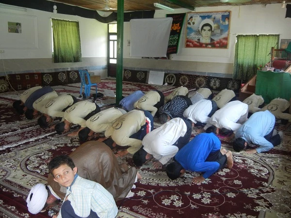 حضور مسئولین مرکز در بین دانشجویان اعزامی به اردوهای جهادی