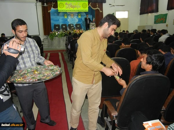 تصاویرجشن بزرگ عید غدیر توسط دانشجویان سادات مرکز (93/07/20)