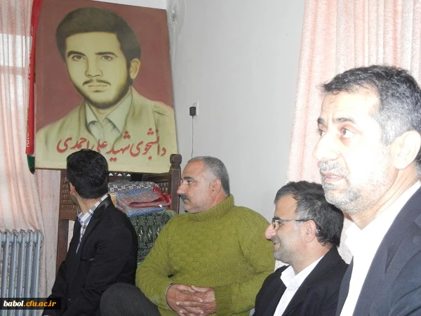 دیدار مسئولین و دانشجویان مرکز از خانواده محترم شهید علی احمدی