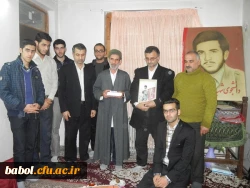 دیدار مسئولین و دانشجویان مرکز از خانواده محترم شهید علی احمدی