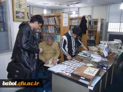 فعالیت های مسئول کتابخانه و دانشجویان در کتابخانه بر اساس شیوه جدید کد گزاری کتاب های مرکز