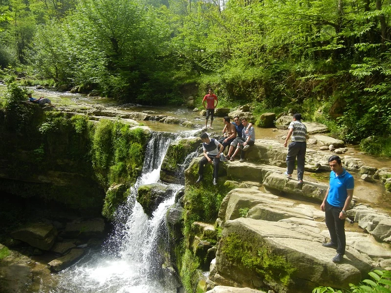 اردوی یک روزه دانشجویان غیربومی مرکز به منطقه زیبای بندپی شهرستان بابل