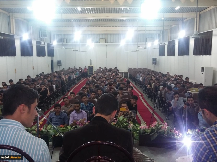 جنگ دانشجویی