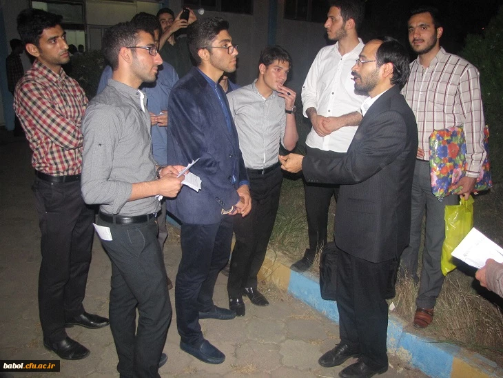 کرسی آزاد اندیشی با سخنرانی دکتر مصطفی  سمعیی نسب عضو هیئت علمی دانشگاه