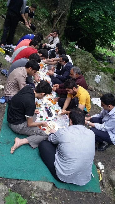 اردوی یک روزه دانشجویان  مرکز به منطقه زیبای بندپی (پنج آبشار) شهرستان بابل