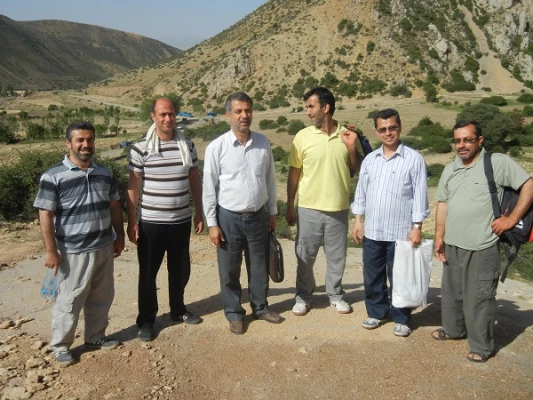 اردوی  مسئولین و همکاران مرکز به چشمه باداب سورت کیاسر ساری زیباترین چشمه جهان