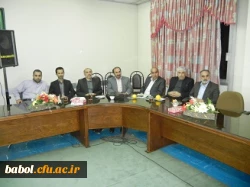 مراسم تودیع سرپرست قدیم  مرکز آقای دکتر لطفی و معارفه سرپرست جدید مرکز آقای دکتر علیمحمدی در بین استادان