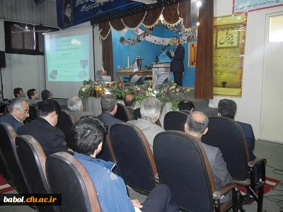 مراسم هفته پژوهش و تجلیل از پژوهشگران با حضور دکتر رضا خانبابایی فوق دکتری فیزیک