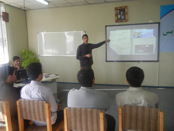 جشنواره الگوهای برتر تدریس دانشجویان در مرکز