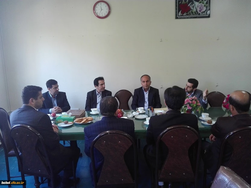 دعوت سرپرست مرکز آقای دکتر علی محمدی از مدیر اداره آموزش و پرورش شهرستان بابل آقای احمدی و دیدار وی از مرکز