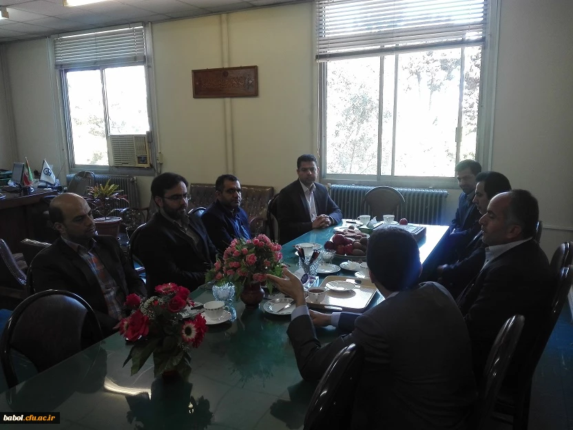 دعوت سرپرست مرکز آقای دکتر علی محمدی از مدیر اداره آموزش و پرورش شهرستان بابل آقای احمدی و دیدار وی از مرکز