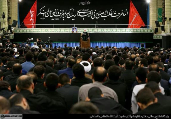 همزمان با دهه محرم عزاداری جمعی از دانشجویان و مسئولین مرکز شهید رجائی بابل در محضر رهبر معظم انقلاب در حسینیه امام خمینی 3