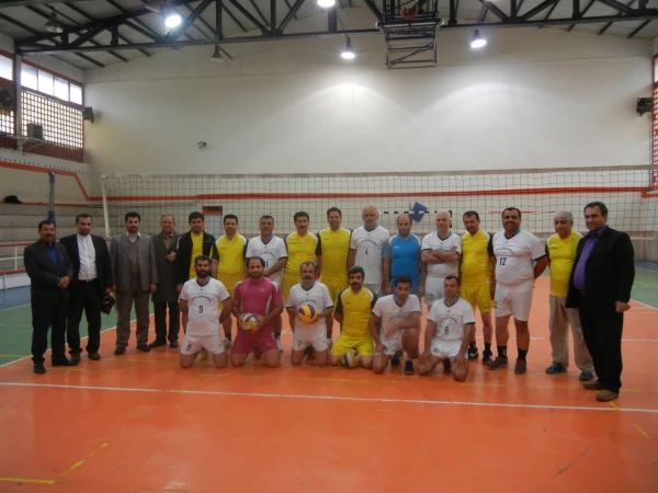 مسابقه دوستانه بین مرکز با پردیس دکترشریعتی ساری