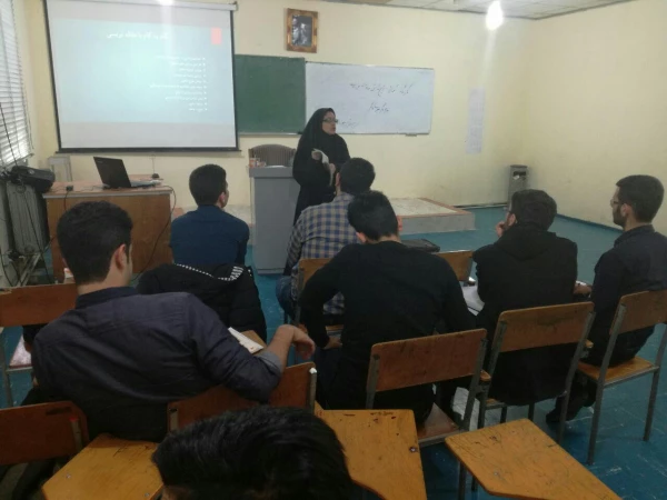 کارگاه آموزشی "آیین نگارش مقالات علمی وادبی"(جلسه ی دوم )ویژه ی دانشجویان رشته ی زبان و ادبیات فارسی