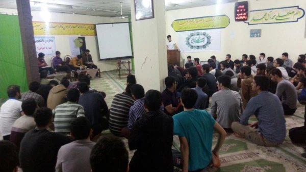 مناظره ی دانشجویی به مناسبت نه دی ماه