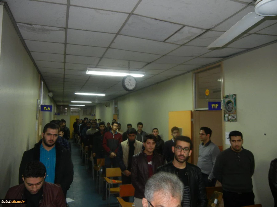 یک دقیقه سکوت  و قیام دانشجویان مرکز در جلسه امتحان به پاس شهدای آتش نشان حادثه پلاسکو