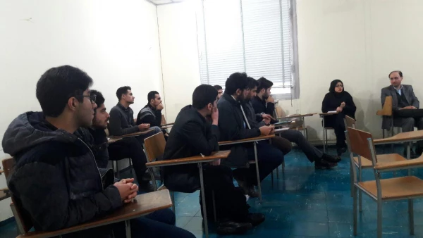 جلسه دفاع اولین دانشجوی   رشته علوم تربیتی در درس کارورزی1