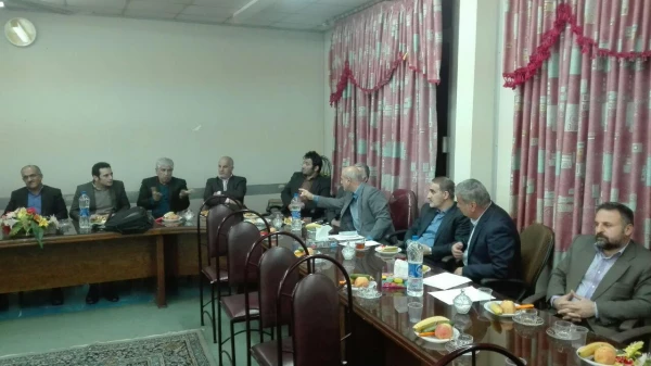 مجمع عمومی مدرسان محترم مرکز