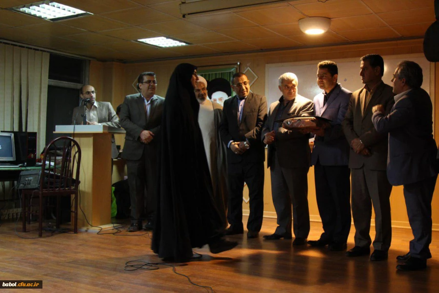 آیین گرامیداشت و  تجلیل از دانشجویان برتر دانشگاه فرهنگیان استان مازندران در مرکز حضرت فاطمه الزهرا(س) قائمشهر