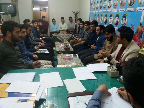 نشست دبیران کانون های دانشجویی با کارشناس فرهنگی