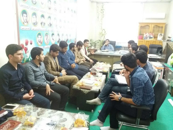 نشست دبیران کانون های دانشجویی با کارشناس فرهنگی