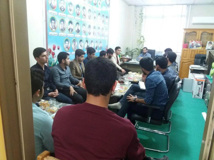 نشست دبیران کانون های دانشجویی با کارشناس فرهنگی