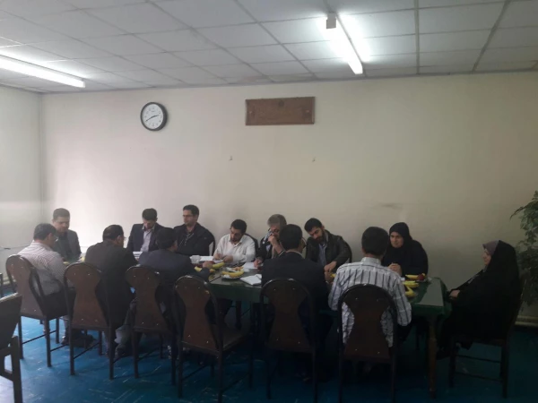 جلسه عمومی  و شورای هیات رئیسه باحضور کلیه همکاران