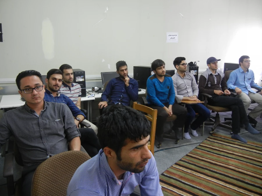 کارگاه آموزشی تخصصی  نرم افزار جئوجبرا برای دانشجویان رشته ریاضی