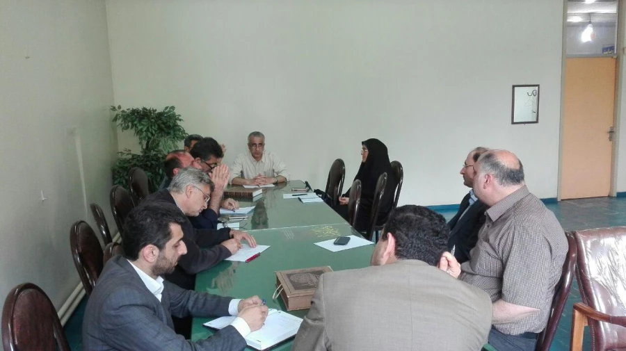دومین جلسه  مشاوران مرکز شهید رجائی بابل