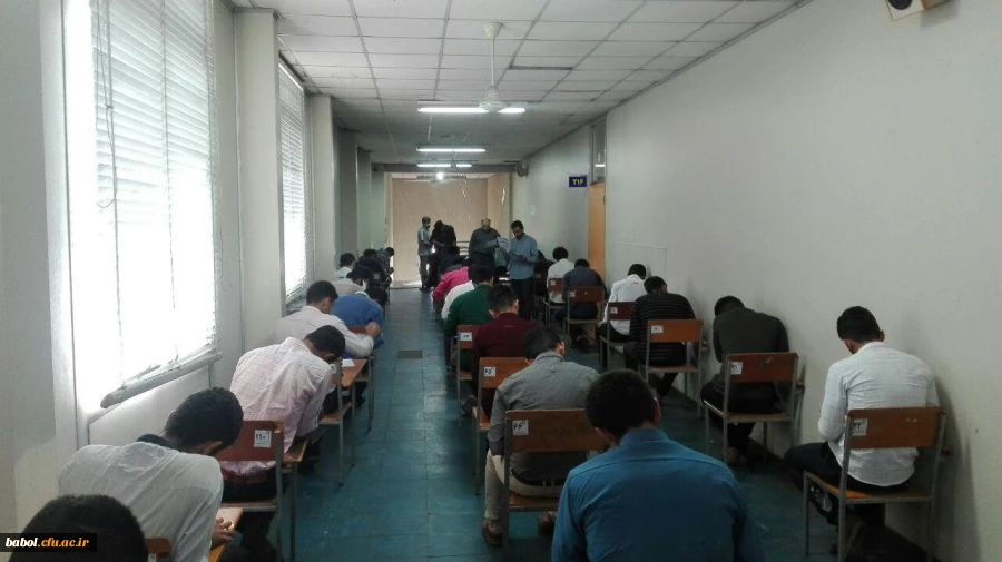 سانس اول  اولین روز برگزاری امتحانات پایان ترم نیمسال دوم تحصیلی 96-95