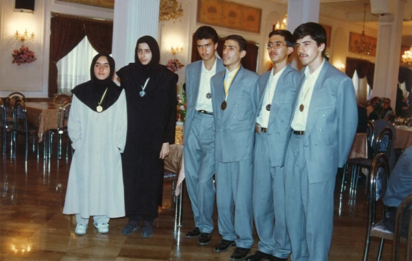 درگذشت یک ذهن زیبا: مریم میرزاخانی