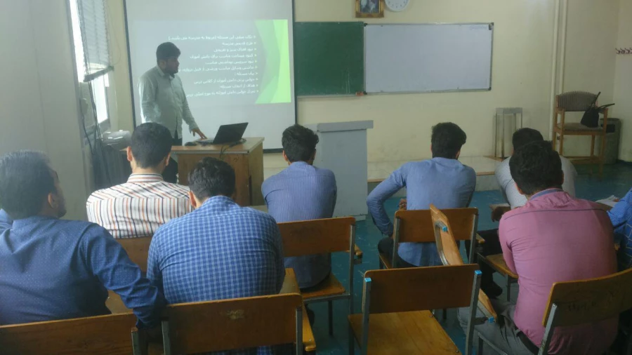 جلسه دفاع دانشجویان مشاوره94 درس کارورزی  در نیمسال دوم 96-95