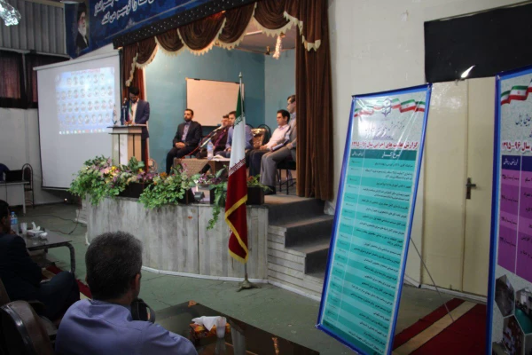 نشست مشترک مسئولین دانشگاه با دانشجو معلمان مرکز