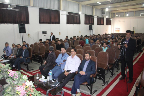 نشست مشترک مسئولین دانشگاه با دانشجو معلمان مرکز