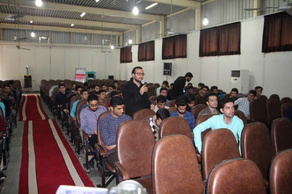 نشست مشترک مسئولین دانشگاه با دانشجو معلمان مرکز