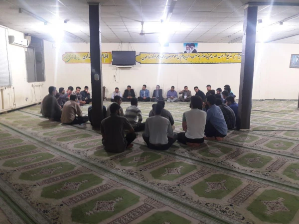 جلسه ی شورای صنفی مرکز به همراه مسولین مرکز با نمایندگان خوابگاه ها