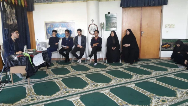 حضور دانشجو معلم مرکز و دبیر انجمن اسلامی دانشگاه های فرهنگیان استان مازندران  در جلسه دانشجو معلمان پردیس